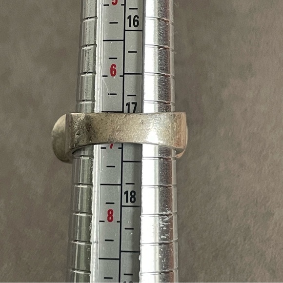 Sterling Silver Ribbed Textured Ring - Picture 8 of 8